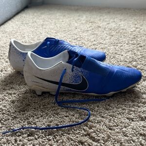 Nike Blue and White Athletic Cleats